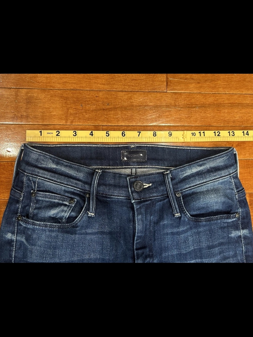 MOTHER The Weekender Fray Jeans Women Size 25 Dark Wash Bootcut Flare Denim - Picture 10 of 13